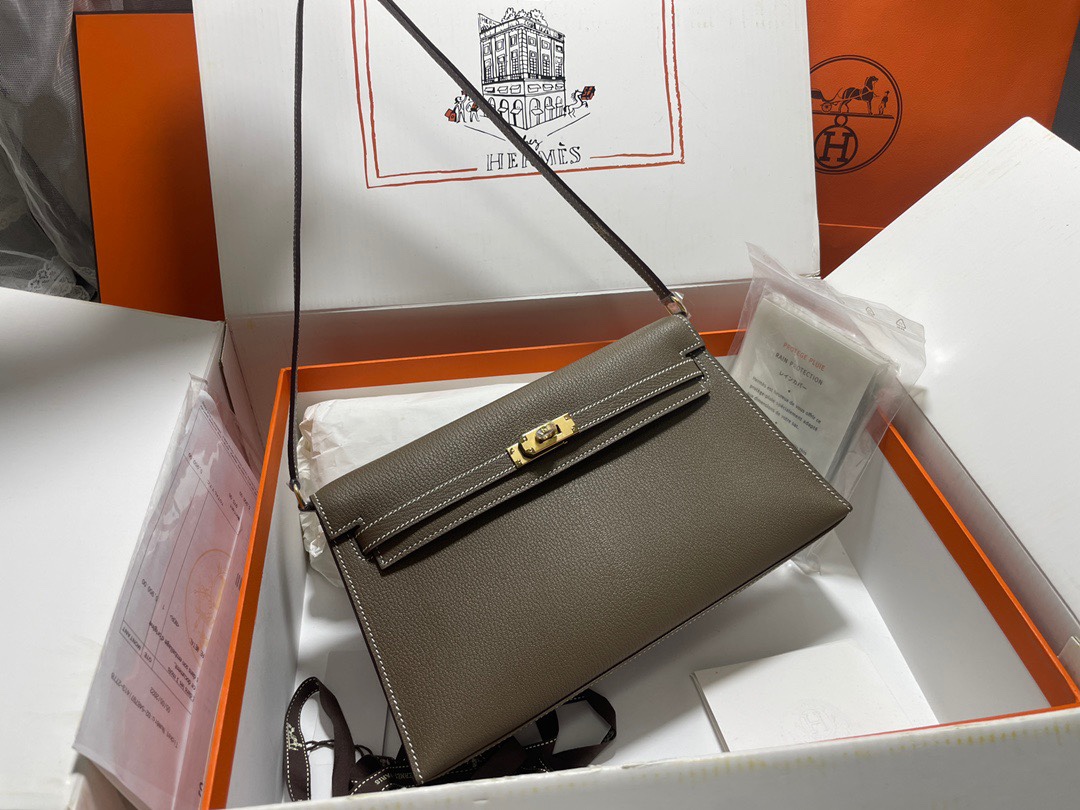 Hermes Kelly Elan Shoulder Bag in Etoupe Chevre Leather 